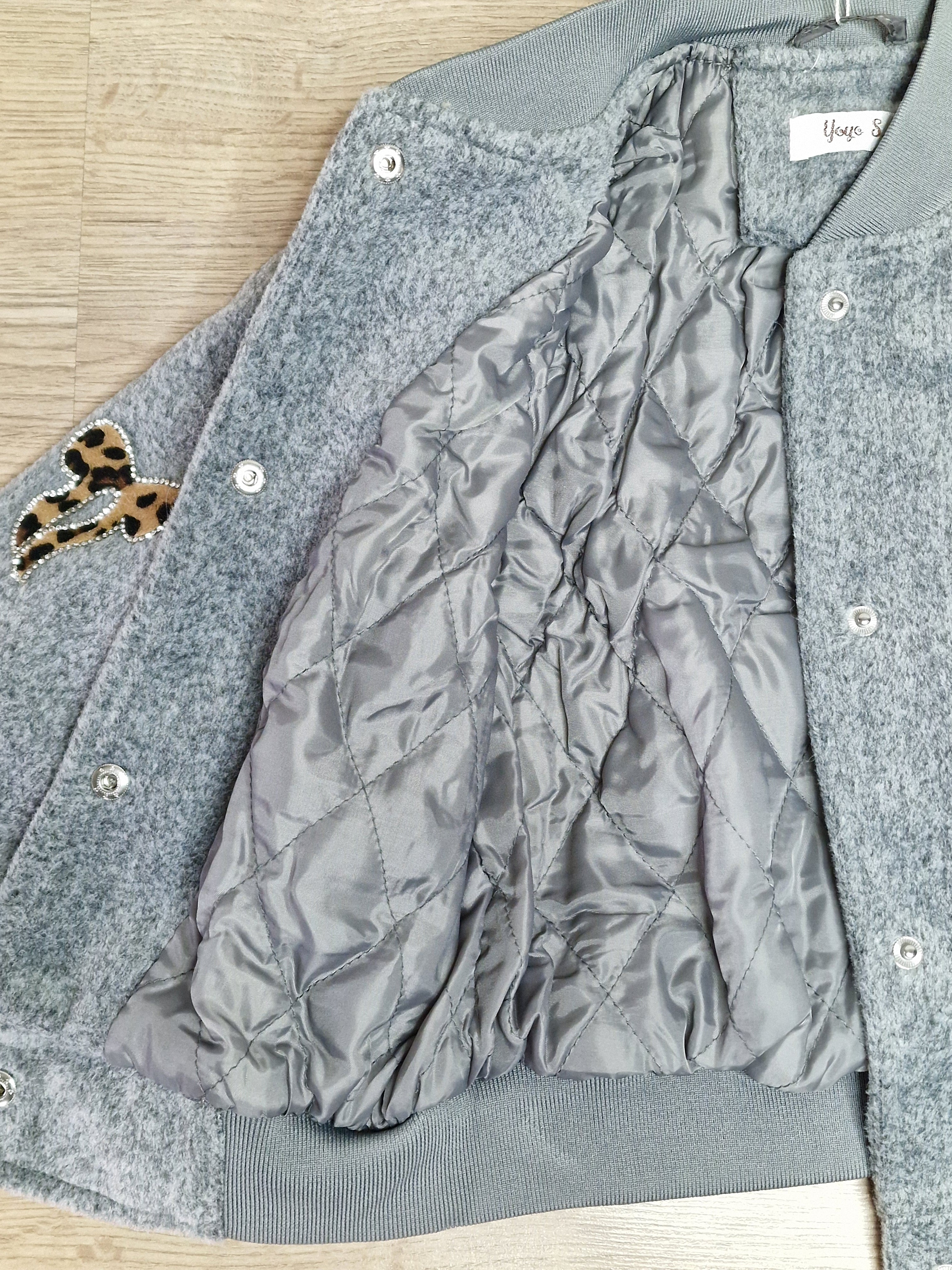 Fluffy Bow Bomberjack