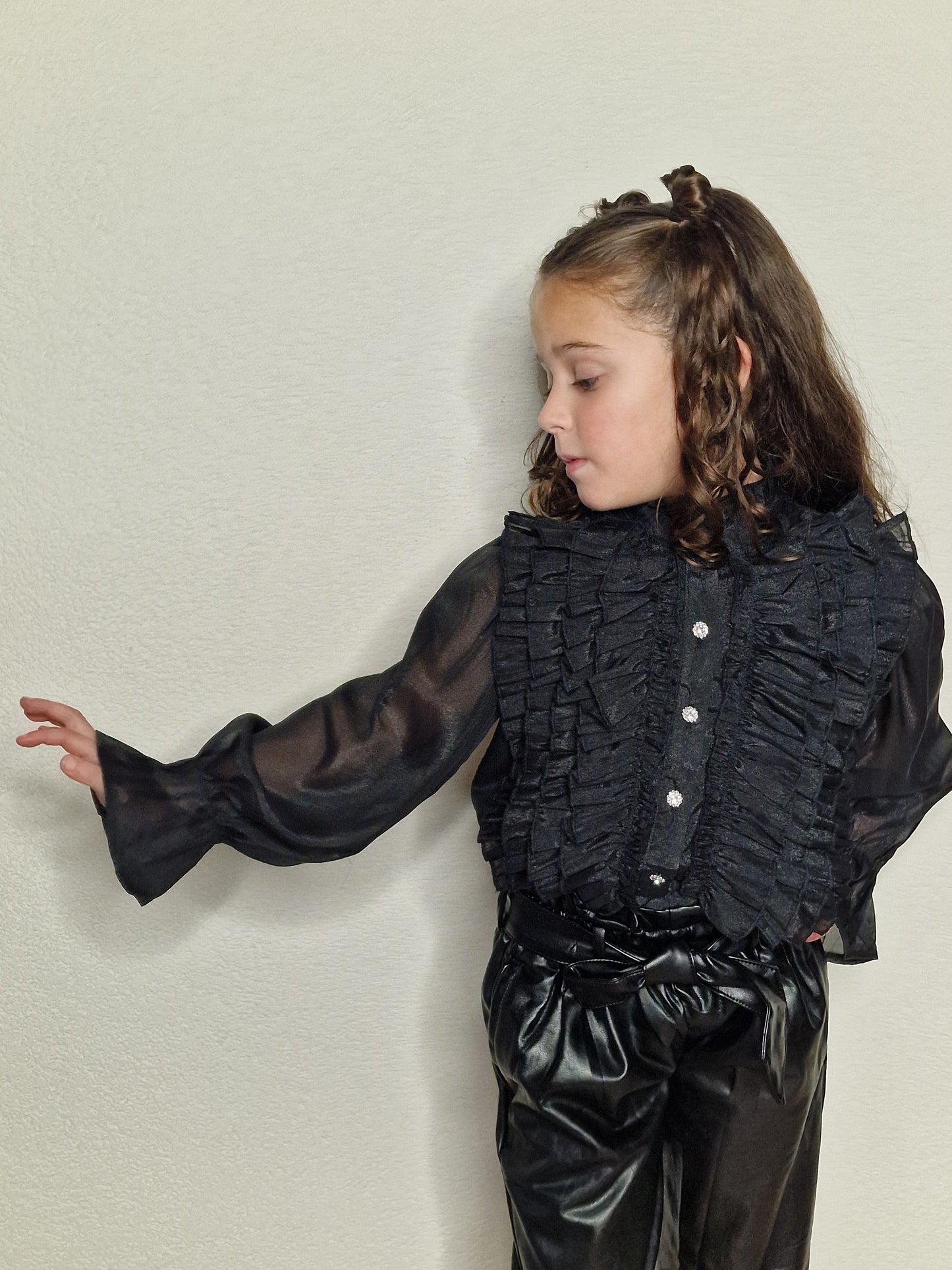 Ruby Ruffle Blouse Zwart